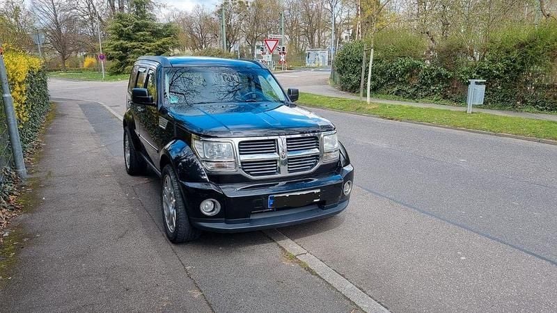 Second-hand Dodge Nitro SXT 177 CP (130 kW) 2008 Negru SUV