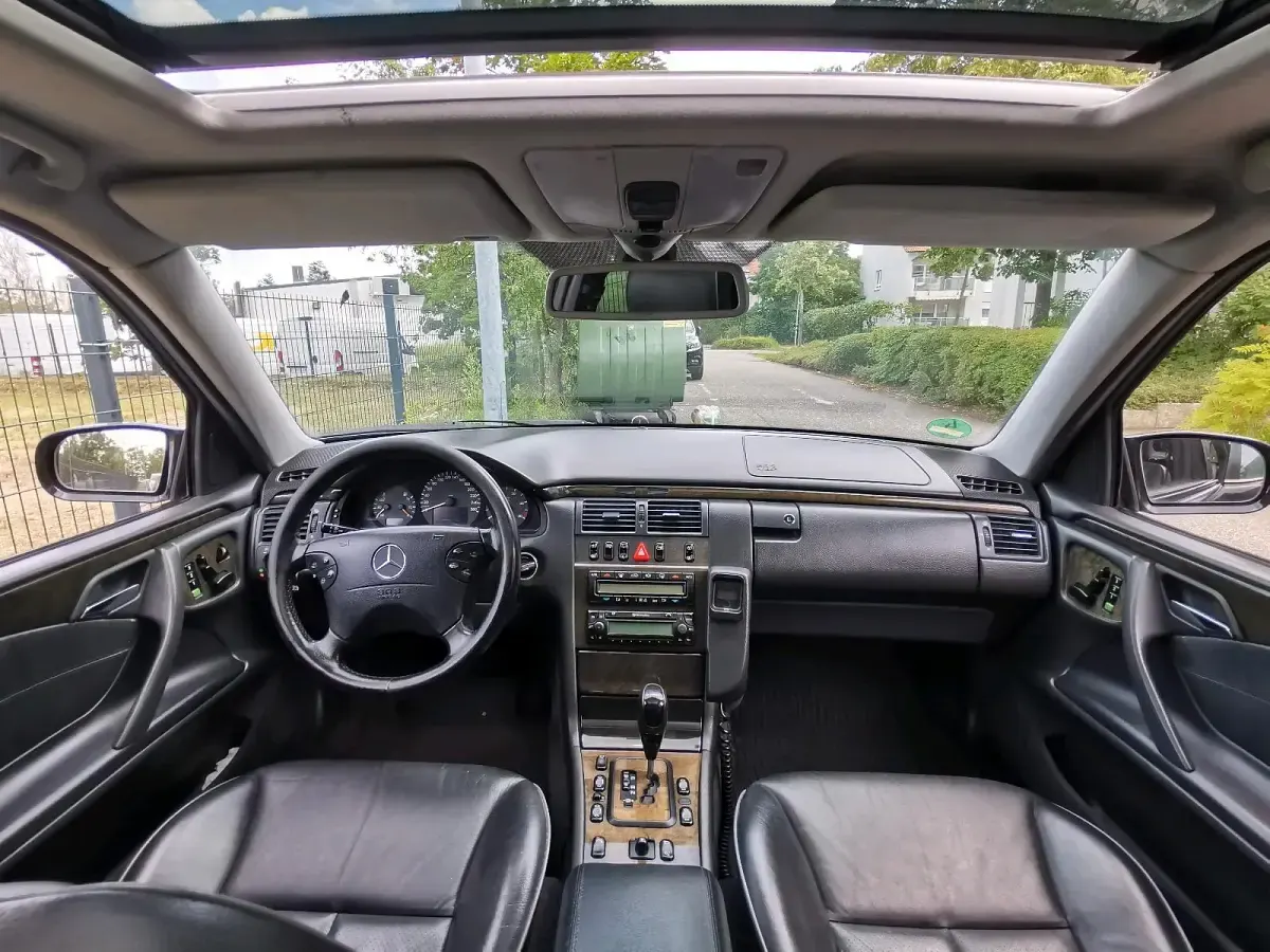 Gebraucht Mercedes 320 197 PS (144 kW) 2002 Schwarz Kombi