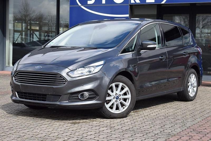 Gebraucht Ford S-MAX Titanium 160 PS (117 kW) 2017 Magneticgrau metallic Van / Kleinbus