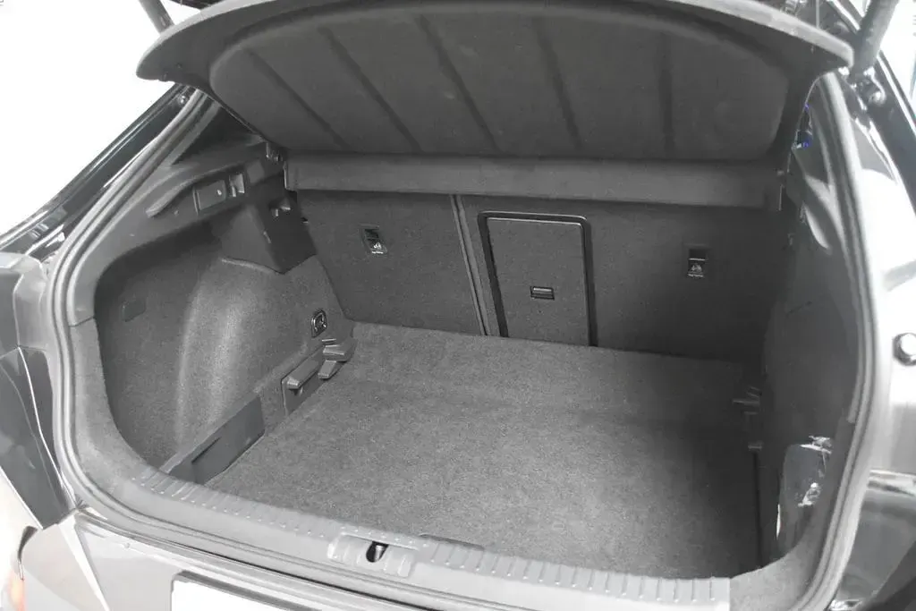 Gebraucht Cupra Formentor 150 PS (110 kW) 2023 Schwarz metallic SUV