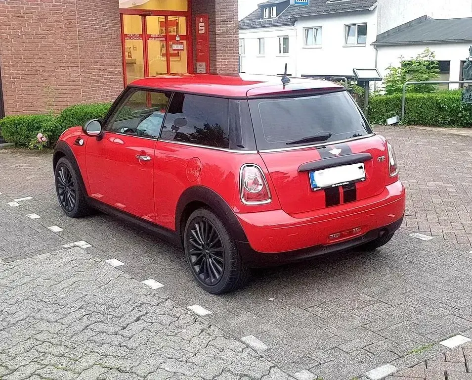 Usata Mini ONE 98 CV (72 kW) 2011 Rosso Utilitaria