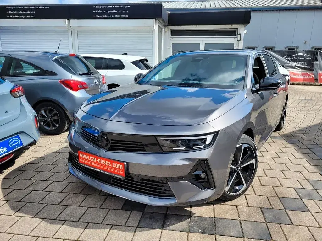 Używany Opel Astra 131 KM (96 kW) 2025 Szary Hatchback