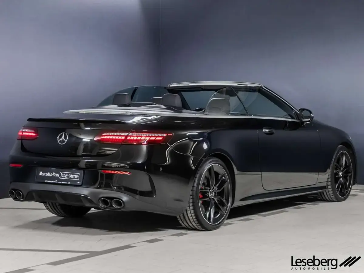 Gebraucht Mercedes E53 AMG AMG 435 PS (319 kW) 2023 Obsidianschwarz Cabrio