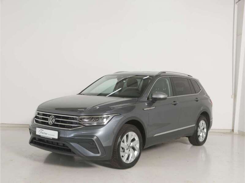 Gebraucht VW Tiguan Allspace Life 150 PS (110 kW) 2024 Platinum grey metallic SUV