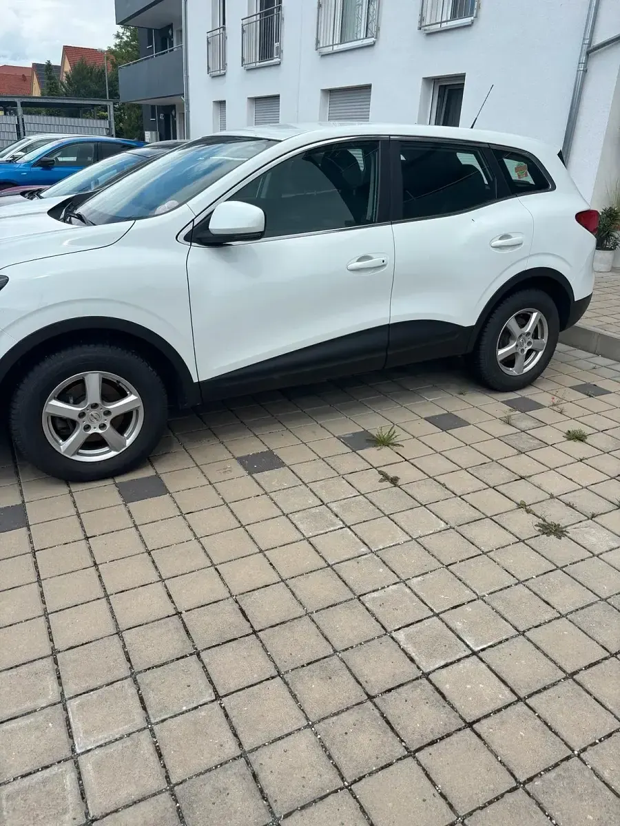 Gebraucht Renault Kadjar Collection 131 PS (96 kW) 2016 Weiß SUV