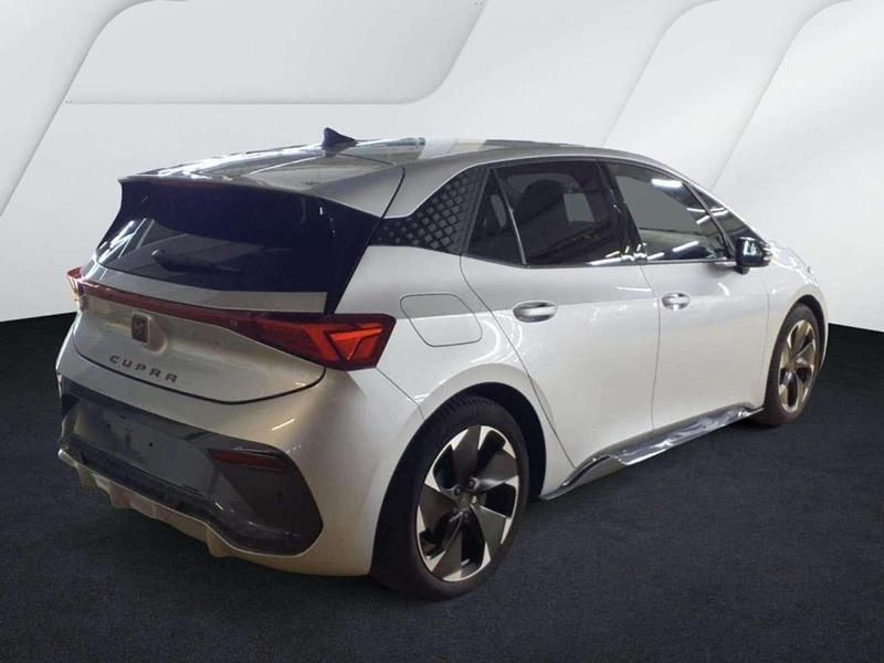 Gebraucht Cupra Born 169 kW (231 PS) 2025 Geyser silver metallic Kleinwagen