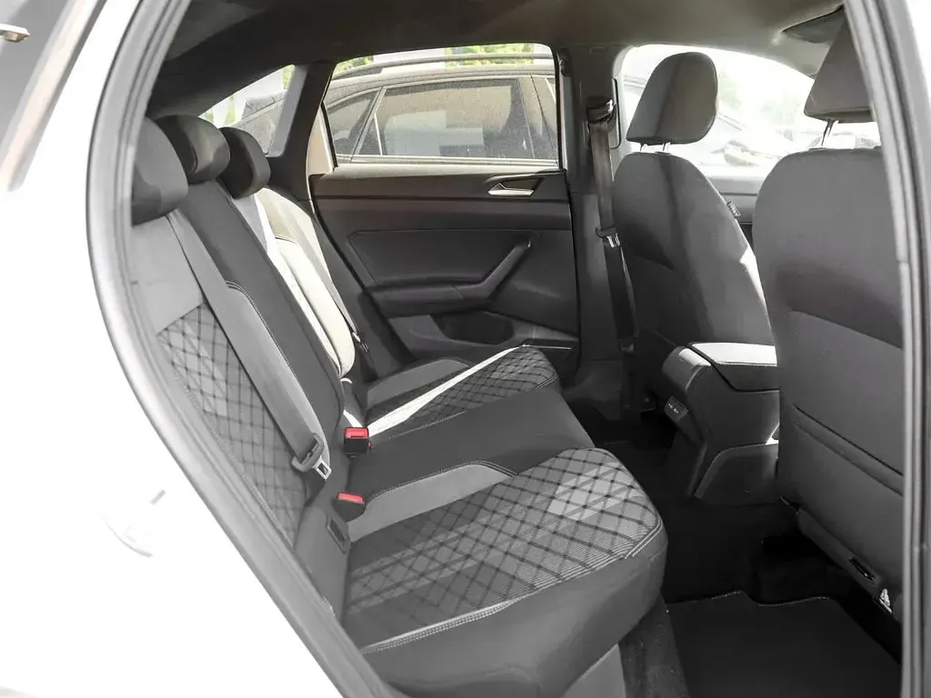 Gebraucht VW Taigo IQ Drive 150 PS (110 kW) 2023 Weiß SUV