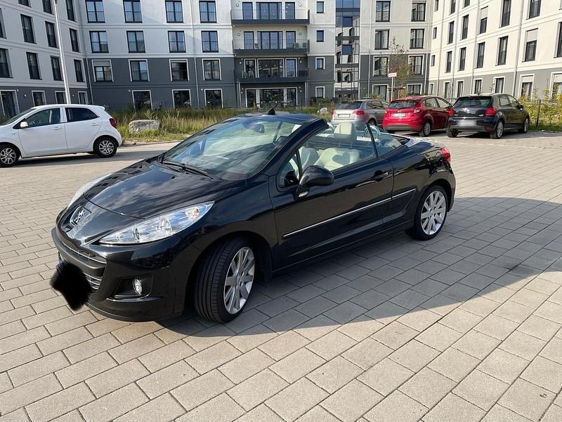 Gebraucht Peugeot 207 CC 156 PS (114 kW) 2014 Schwarz Cabrio