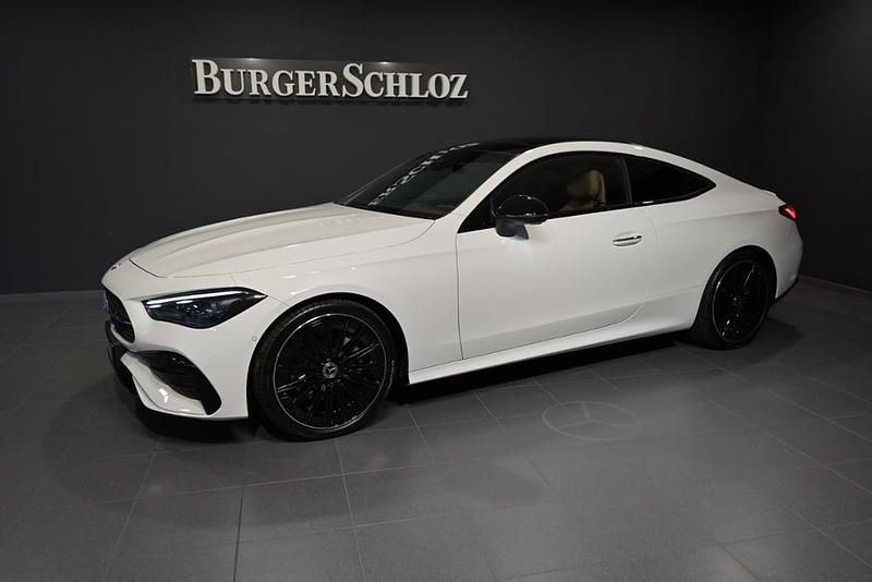 Weiß Gebraucht 2024 Mercedes CLE300 AMG Coupé | 55.890 € (Guter Preis) - Bild 1/3