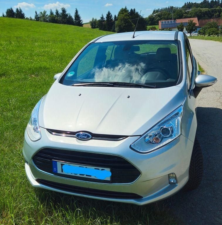 Silber Gebraucht 2013 Ford B-MAX Titanium Van / Kleinbus | 9.700 € (Fairer Preis) - Bild 1/4