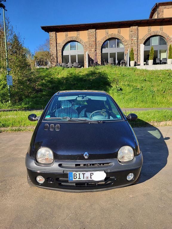 Usata Renault Twingo Expression 75 CV (55 kW) 2004 Nero Utilitaria