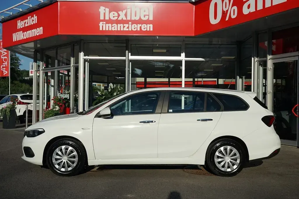 Gebraucht Fiat Tipo 95 PS (69 kW) 2019 Gelatoweiss Kombi