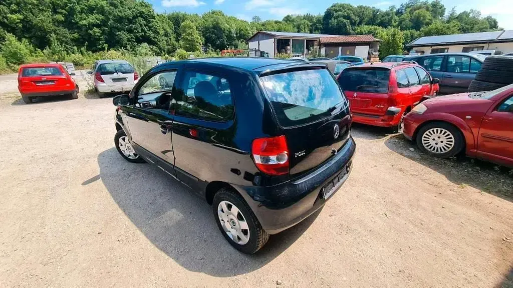Gebraucht VW Fox 58 PS (42 kW) 2005 Schwarz Kleinwagen