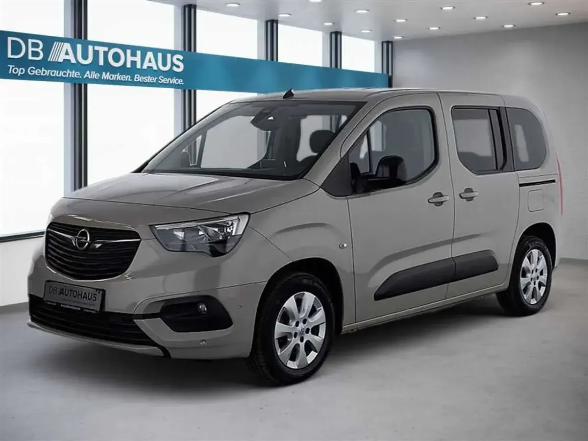 Gebraucht Opel Combo Life Elegance 131 PS (96 kW) 2023 Van / Kleinbus