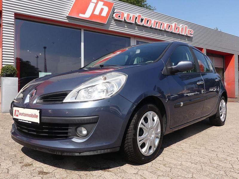Blau Gebraucht 2006 Renault Clio III Privilege Limousine | 2.480 € (Fairer Preis) - Bild 1/4