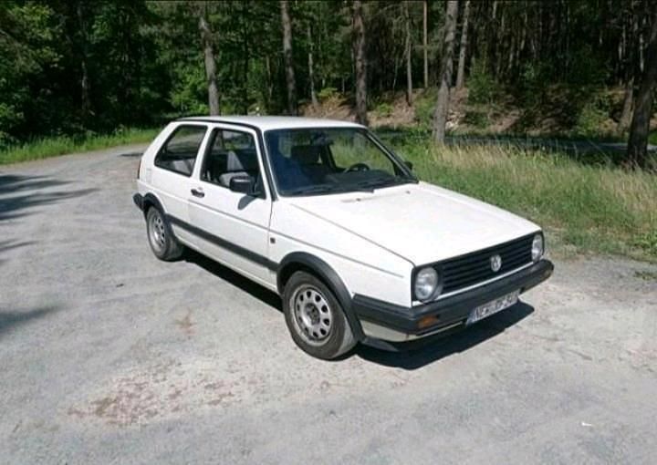 Weiß Gebraucht 1988 VW Golf II Kleinwagen | 3.999 € - Bild 1/4