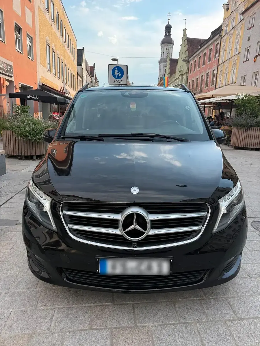 Gebraucht Mercedes V220 164 PS (120 kW) 2016 Schwarz Van / Kleinbus