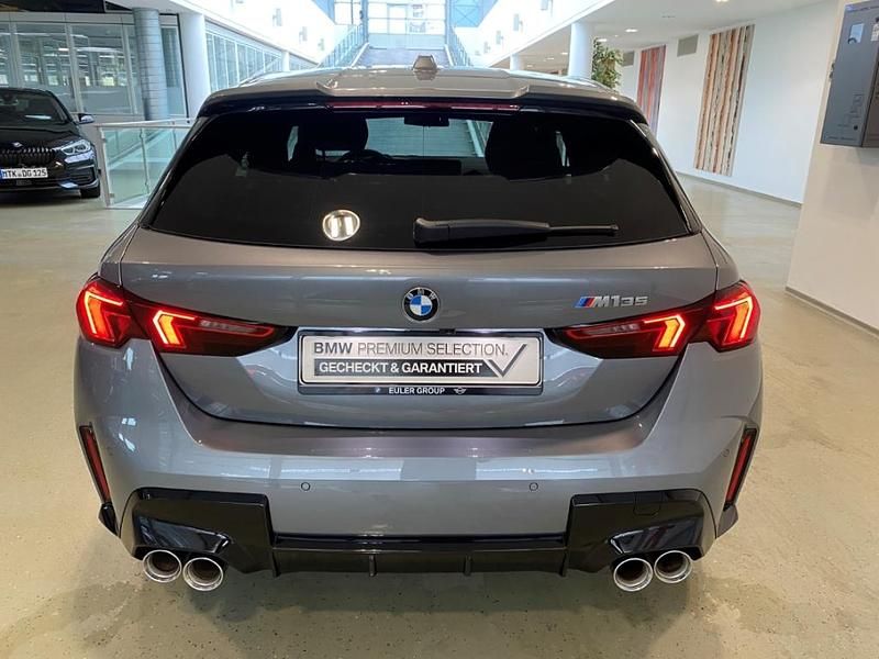 Gebraucht BMW M135 Performance 300 PS (220 kW) 2025 Grau Kleinwagen