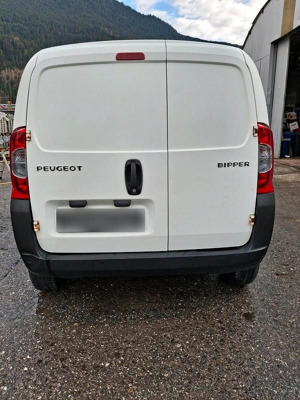 Gebraucht Peugeot Bipper 75 PS (55 kW) 2015 Weiß Van / Kleinbus
