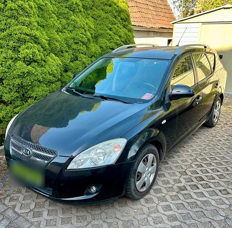 Gebraucht Kia Ceed 93 PS (68 kW) 2008 Schwarz Kleinwagen