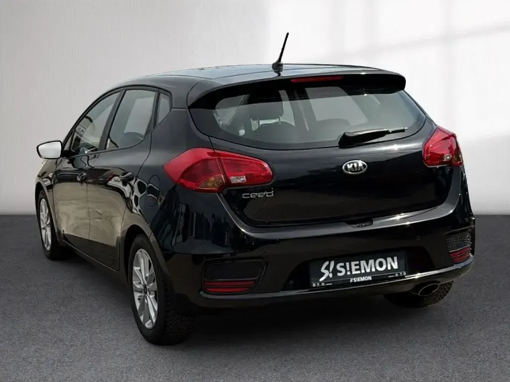 Gebraucht Kia Ceed Edition 7 99 PS (72 kW) 2016 Schwarz Kleinwagen