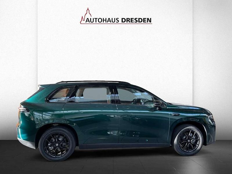 Neu Leapmotor C10 160 kW (218 PS) 2025 Glazed green SUV