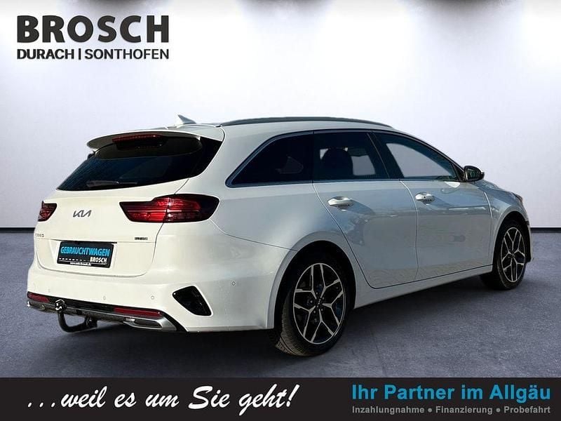 Gebraucht Kia Ceed Platinum 141 PS (103 kW) 2022 Weiß Kleinwagen