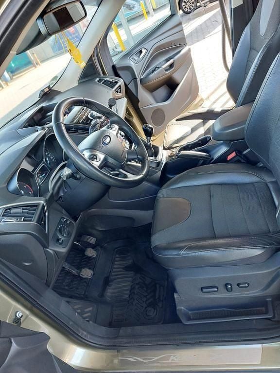 Gebraucht Ford Kuga 150 PS (110 kW) 2015 SUV