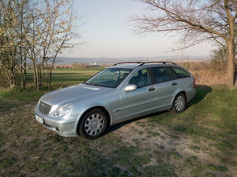 Silber Gebraucht 2003 Mercedes C200 Kombi | 1.200 € (Superpreis) - Bild 1/4