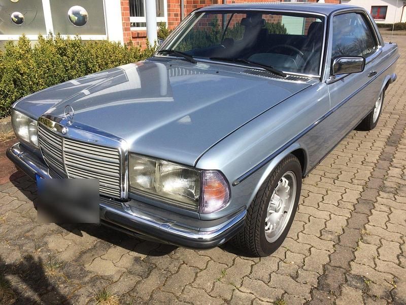 Gebraucht Mercedes 280 186 PS (136 kW) 1982 Andere farben Coupé
