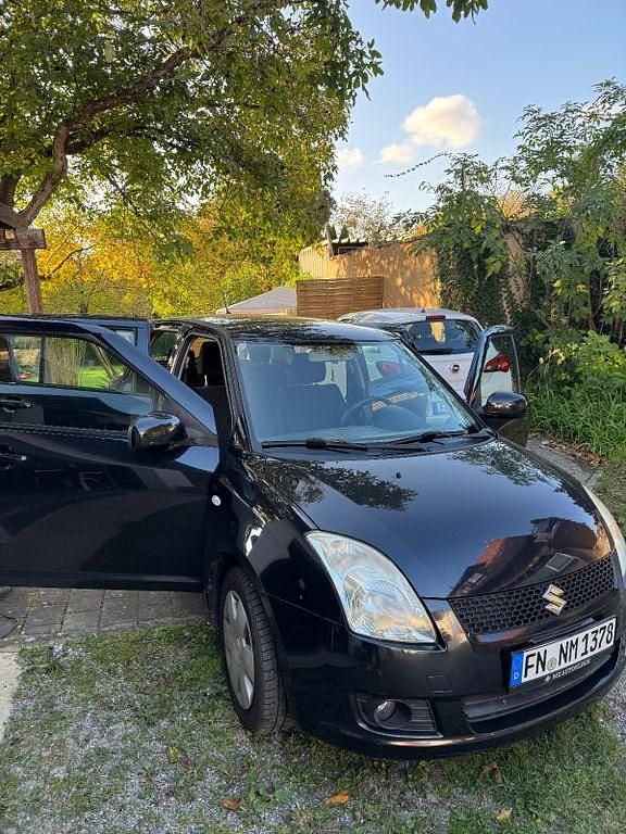 Schwarz Gebraucht 2008 Suzuki Swift Comfort Limousine | 3.000 € (Fairer Preis) - Bild 1/4