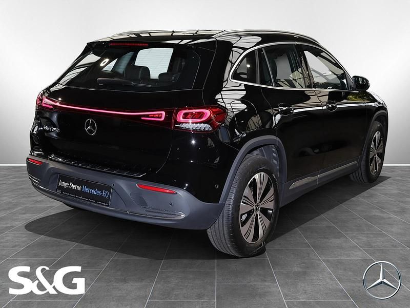 Gebraucht Mercedes EQA250 Progressive 139 kW (190 PS) 2023 Unilack nachtschwarz SUV