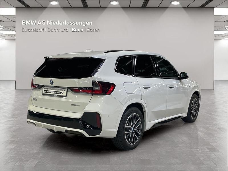 Gebraucht BMW iX1 M Sport 200 kW (272 PS) 2023 Weiß SUV
