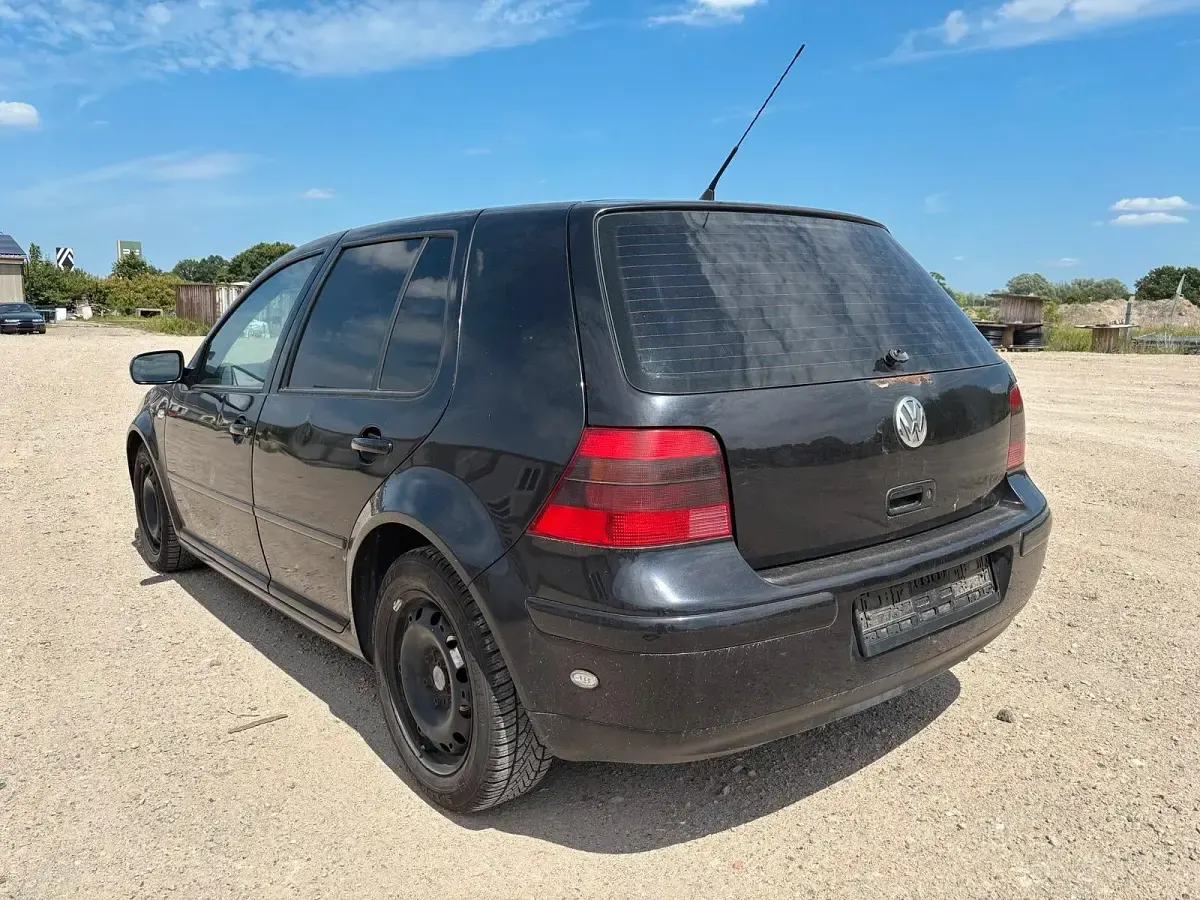 Gebraucht VW Golf IV 116 PS (85 kW) 2003 Schwarz Kleinwagen