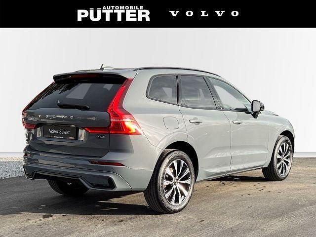 Gebraucht Volvo XC60 Plus 197 PS (144 kW) 2022 Grau SUV