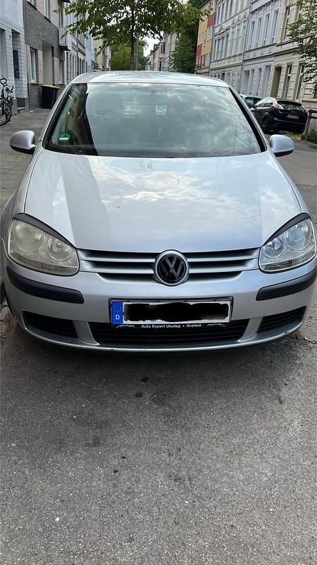 Silber Gebraucht 2006 VW Golf V Kleinwagen | 1.500 € (Fairer Preis) - Bild 1/4