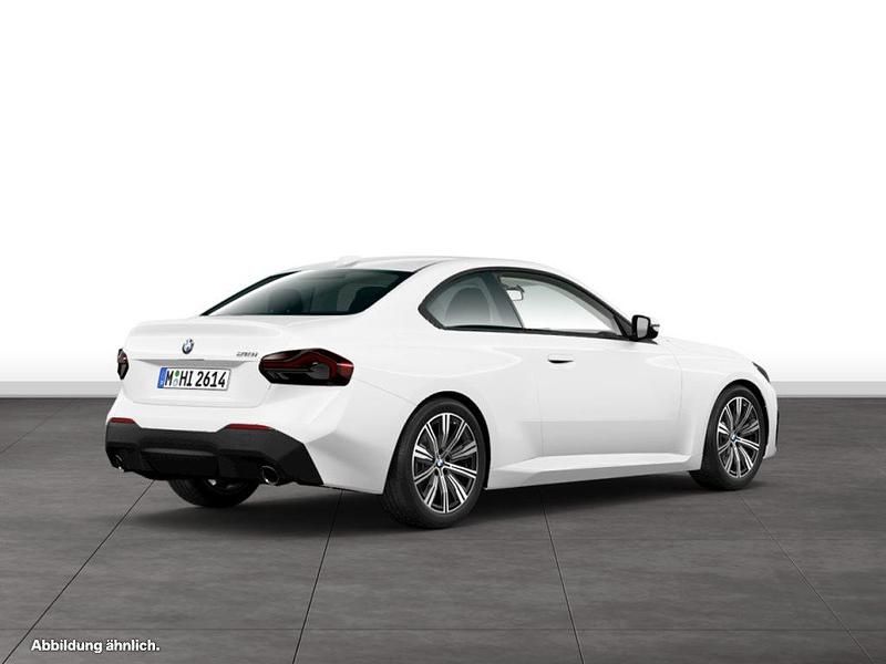 Weiß Gebraucht 2024 BMW 218 Coupé | 34.480 € (Fairer Preis) - Bild 1/1