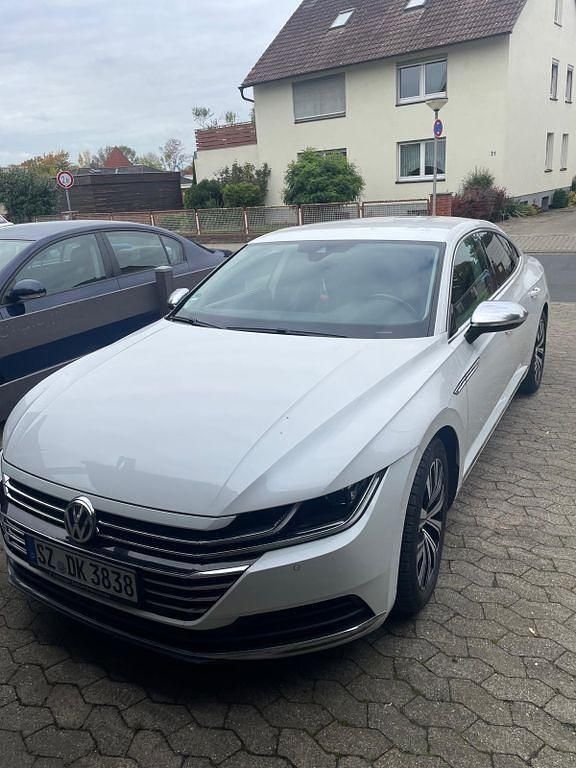 Weiß Gebraucht 2017 VW Arteon Limousine | 21.300 € (Guter Preis) - Bild 1/4