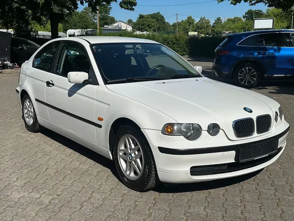 Gebraucht BMW 316 Compact 116 PS (85 kW) 2002 Weiß Kleinwagen