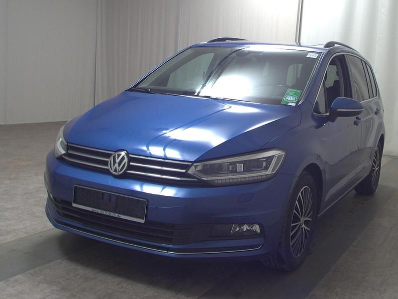 Gebraucht VW Touran Highline 150 PS (110 kW) 2020 Blau Van / Kleinbus