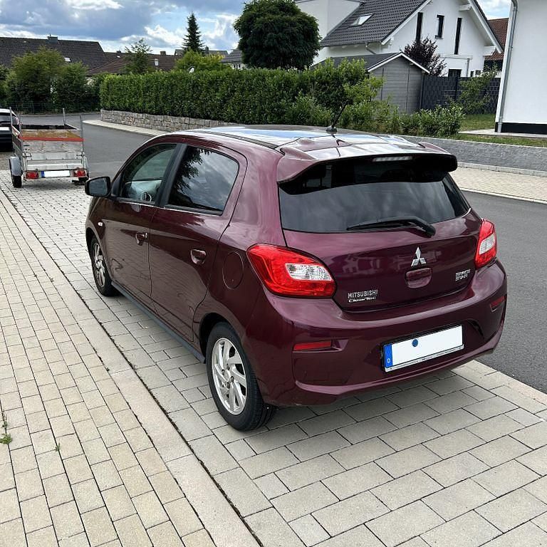 Gebraucht Mitsubishi Space Star Edition 71 PS (52 kW) 2016 Rot Kleinwagen