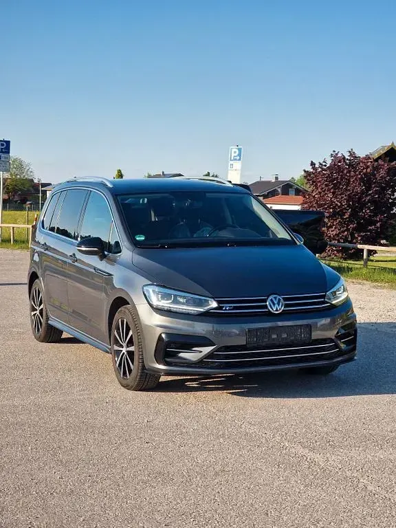 Gebraucht VW Touran R-line 150 PS (110 kW) 2019 Grau Van / Kleinbus
