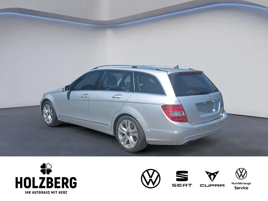 Gebraucht Mercedes C180 156 PS (114 kW) 2012 Silber Kombi