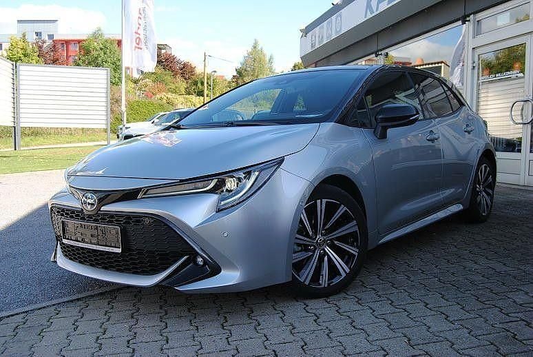 Gebraucht Toyota Corolla Style 122 PS (89 kW) 2022 Silber Limousine
