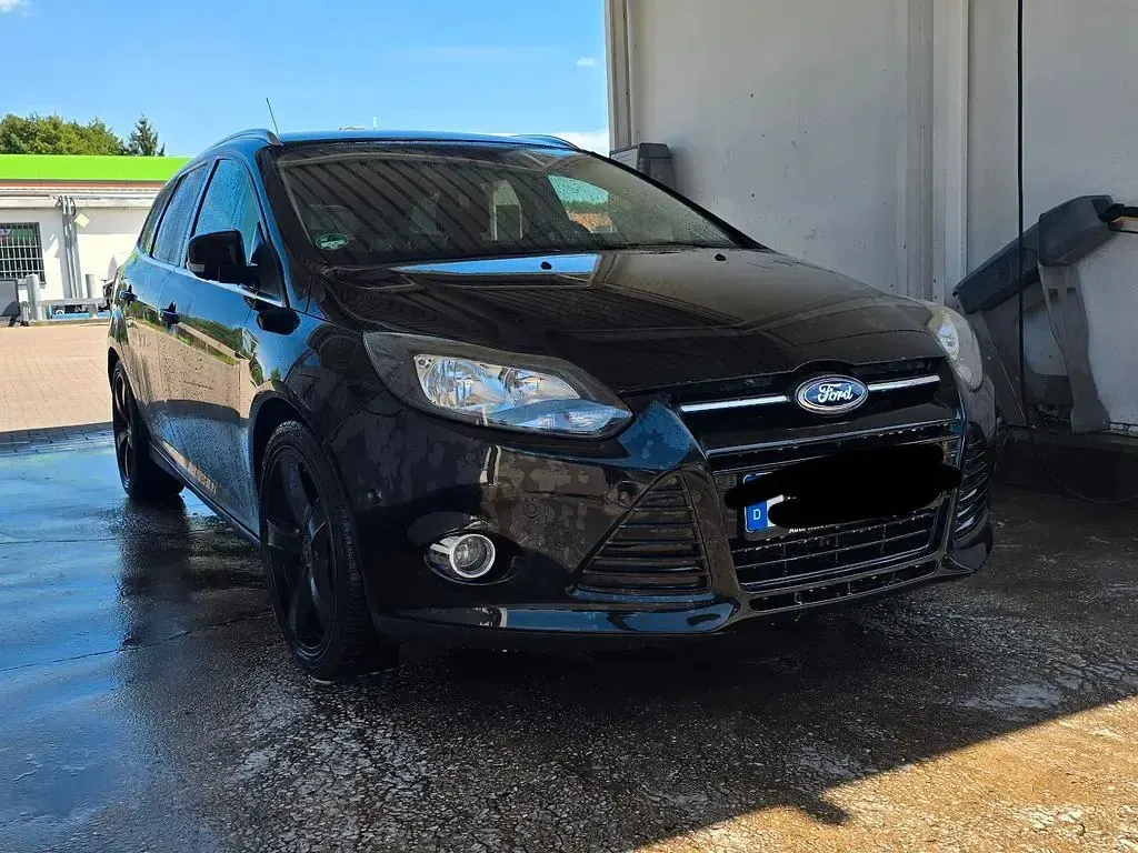 Gebraucht Ford Focus Titanium X 125 PS (91 kW) 2024 Schwarz Limousine