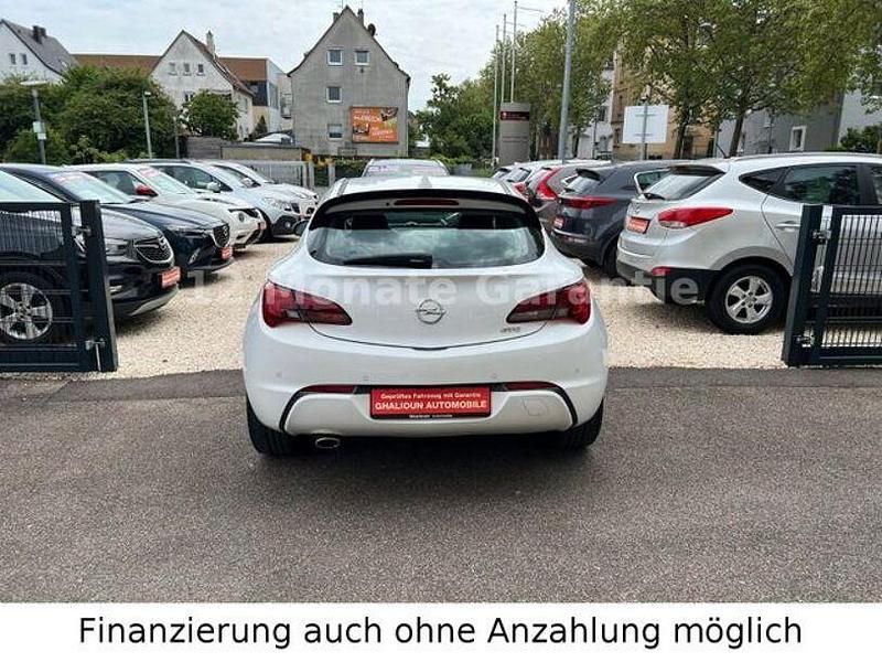 Gebraucht Opel Astra GTC Basis 140 PS (102 kW) 2018 Weiß Coupé
