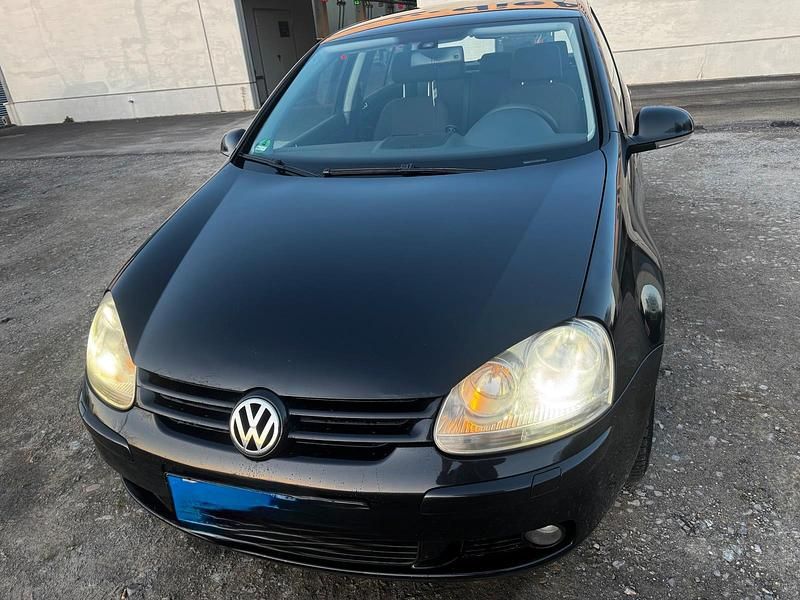 Gebraucht VW Golf V 116 PS (85 kW) 2005 Schwarz Kleinwagen