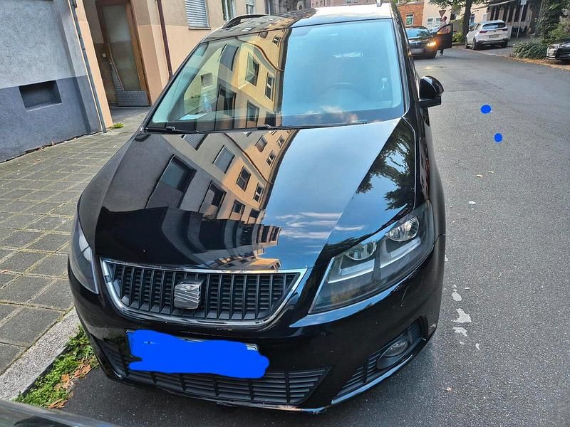 Second-hand Seat Alhambra 140 CP (102 kW) 2013 Negru Monovolum