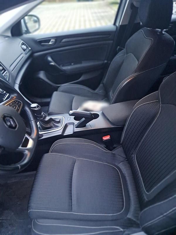 Gebraucht Renault Mégane GrandTour 115 PS (84 kW) 2019 Silber Kombi