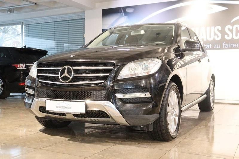 Gebraucht Mercedes ML250 204 PS (150 kW) 2011 Schwarz SUV